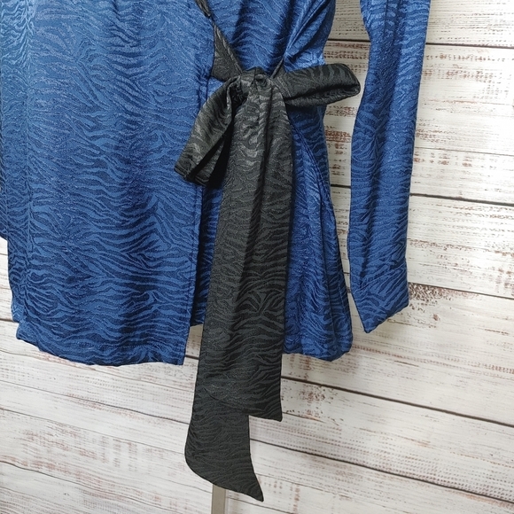 VICTORIA Secret Zebra Print Robe Size XS/S - Picture 5 of 10